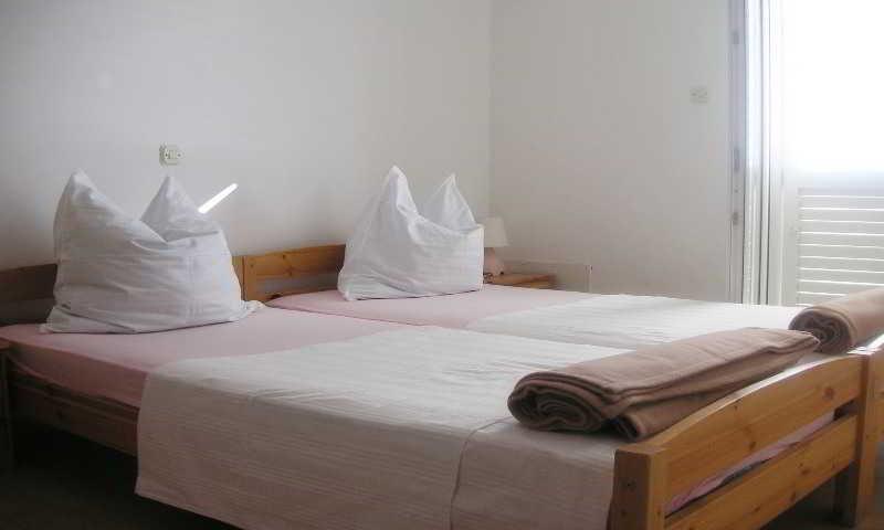 Mladenka Hotel Podstrana Luaran gambar